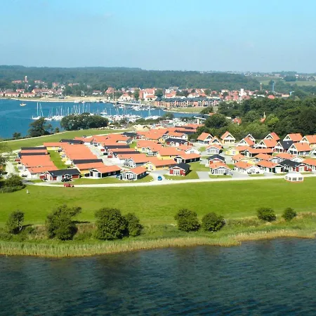 6 Person On A In Дом отдыха