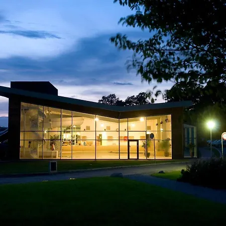 6 Person On A In * Гростен