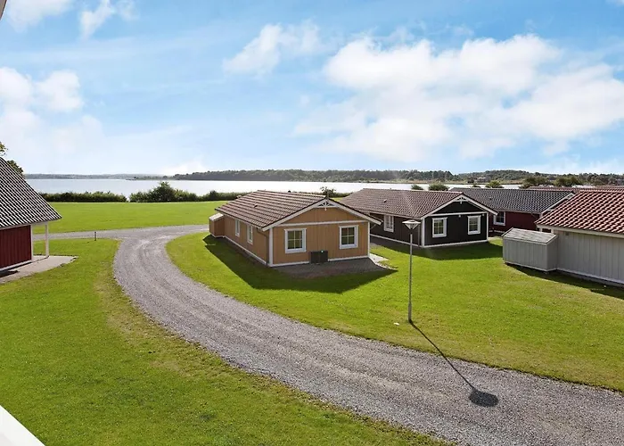 Nyaraló 6 Person On A In *