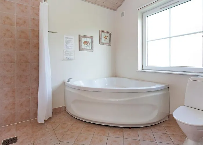 6 Person On A In Nyaraló Gråsten